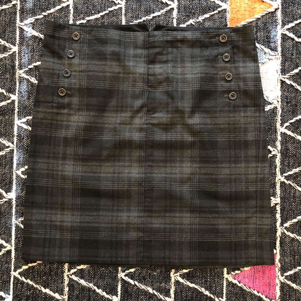 ♡ Plaid Gap Skirt with Buttons 14 ♡